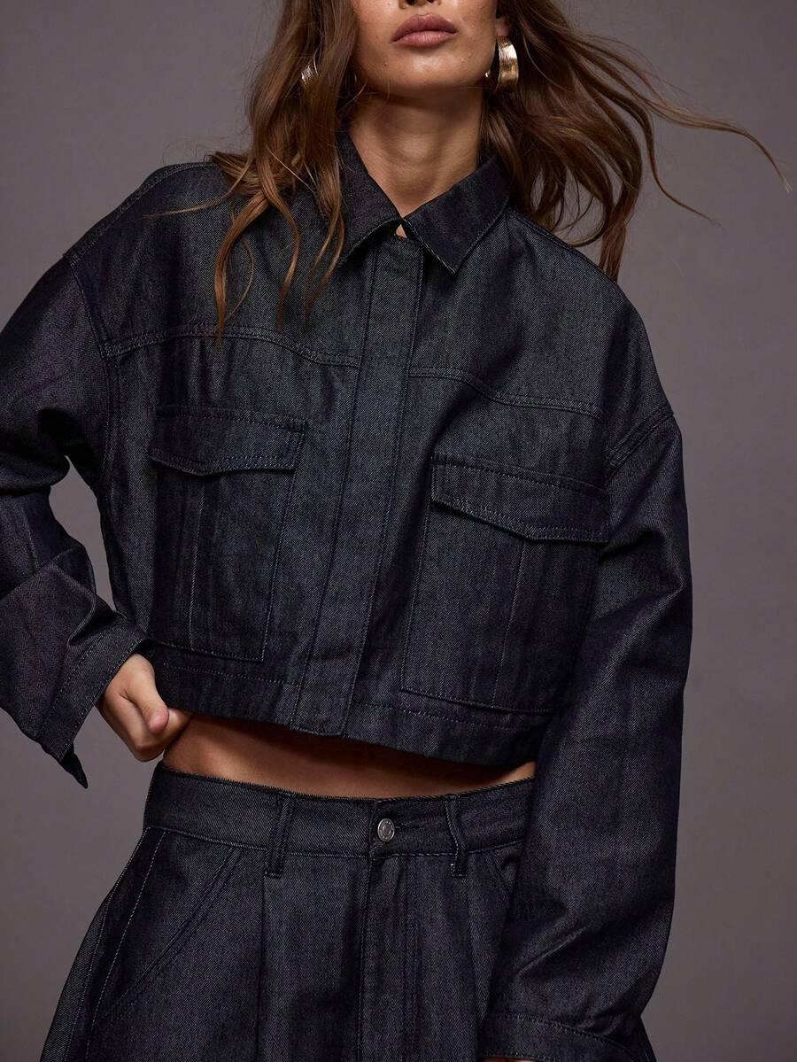 granatowa kurtka jeans