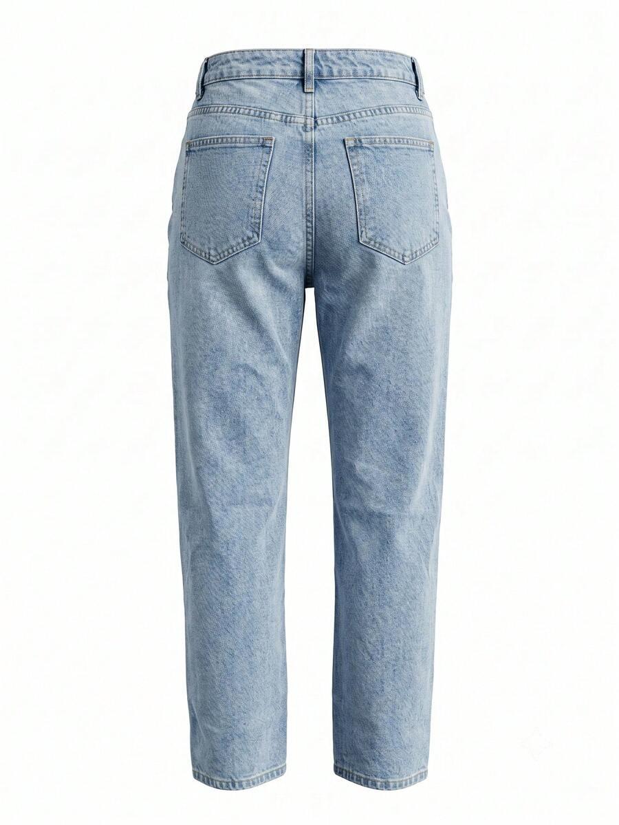 niebieskie spodnie jeans