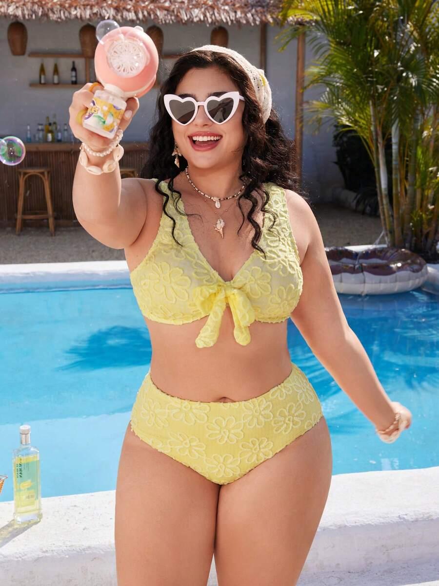 żółta góra od bikini
