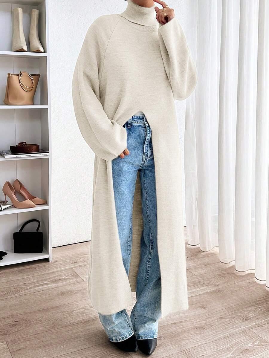 beżowy sweter golf rozcięcie