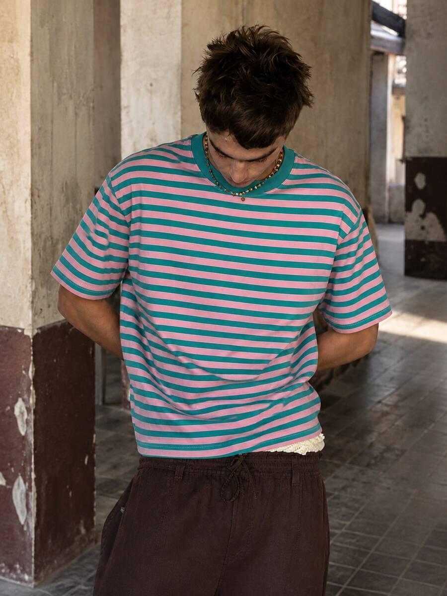 t-shirt wzór paski