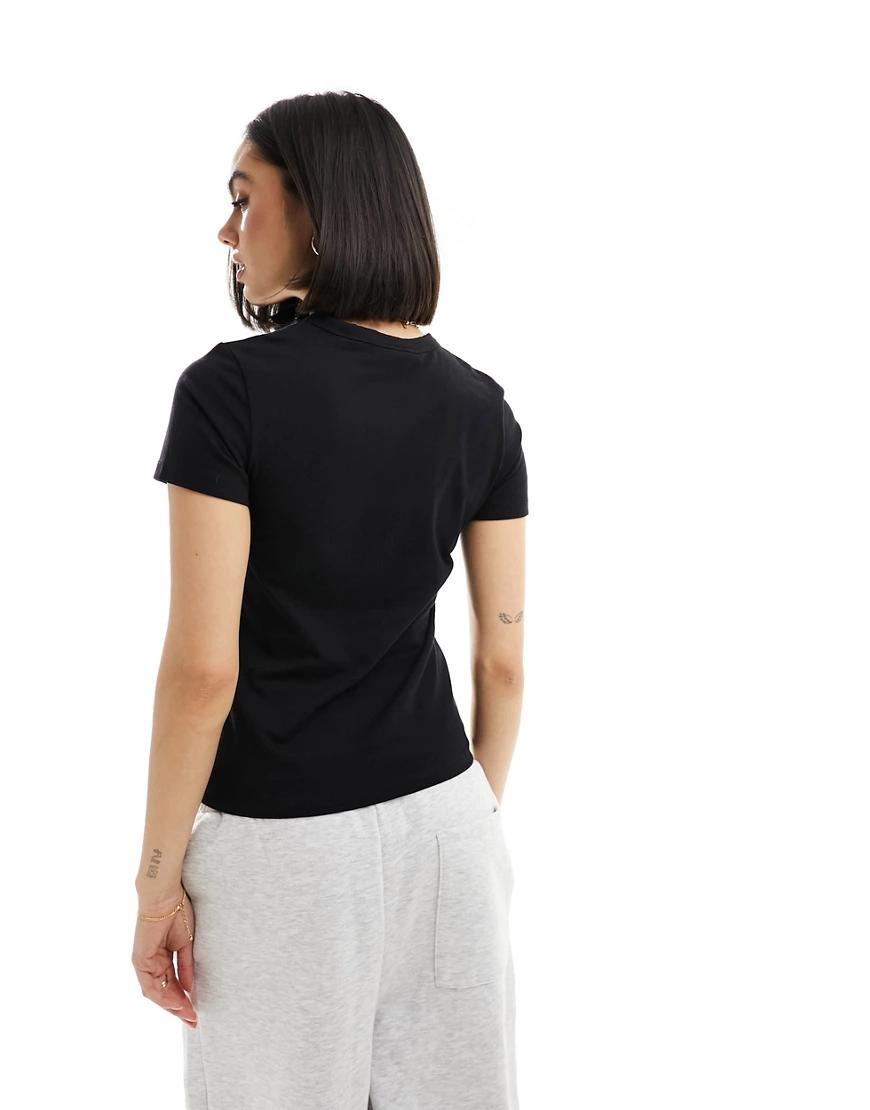 CZARNY KLASYCZNY T-SHIRT BASIC