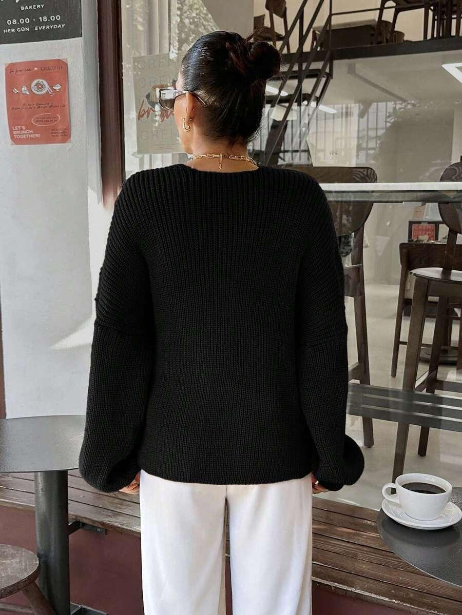 CZARNY SWETER WIĄZANIE