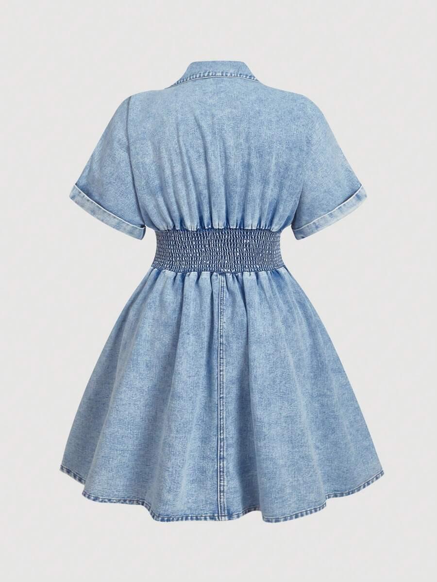 jeansowa rozkloszowana sukienka krótki rękaw v neck