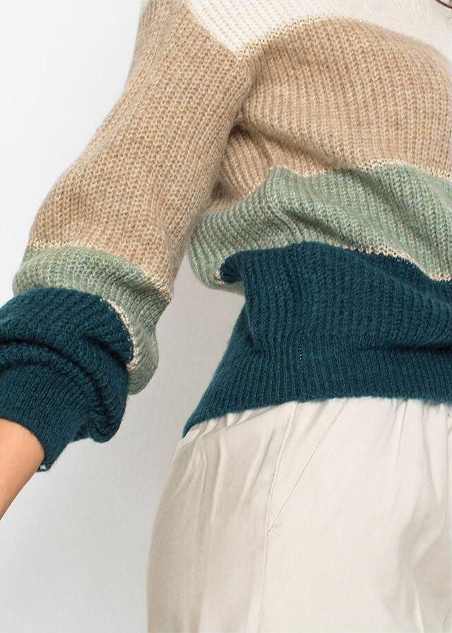 SWETER W PASKI