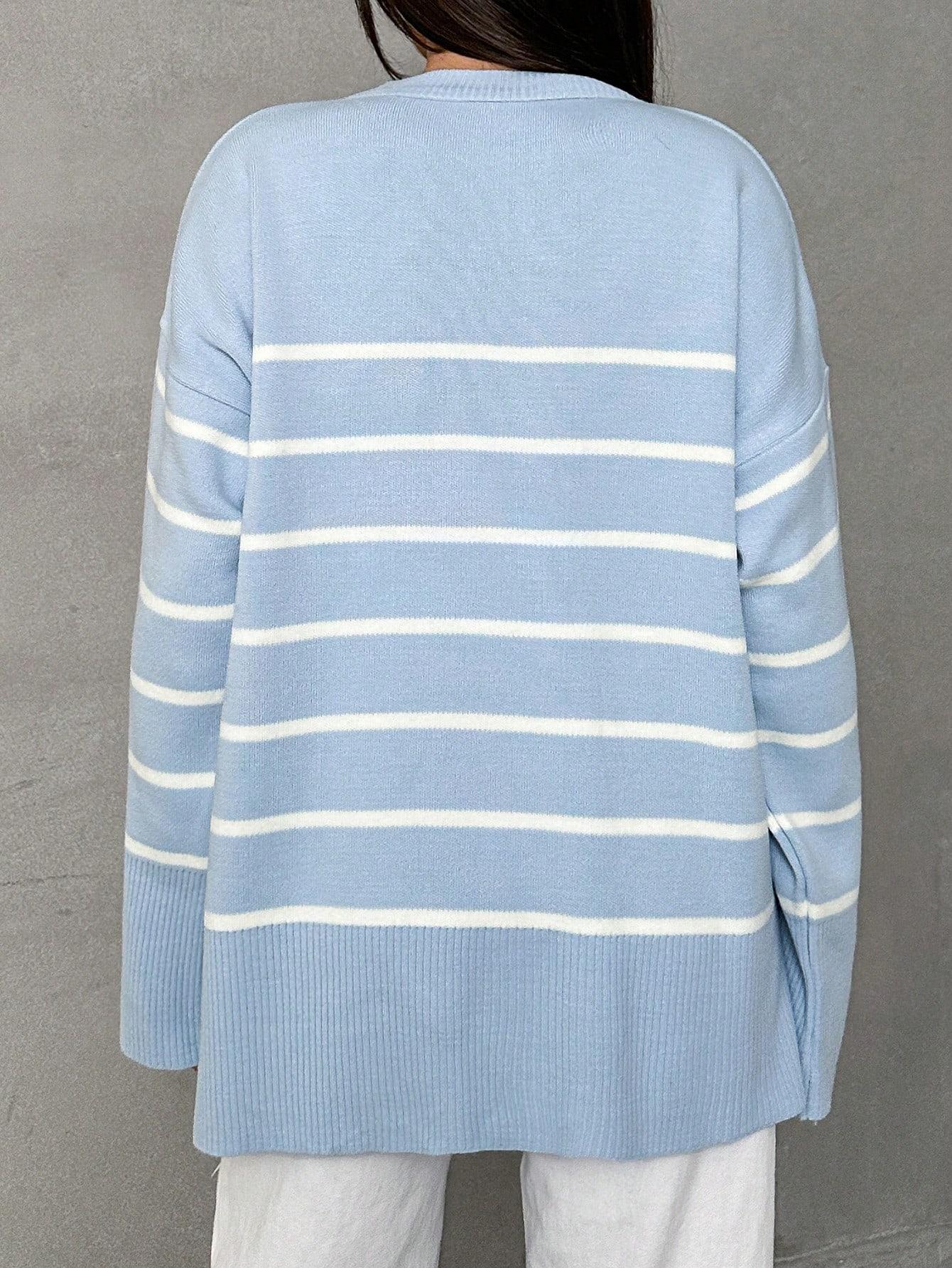 NIEBIESKI SWETER W PASKI