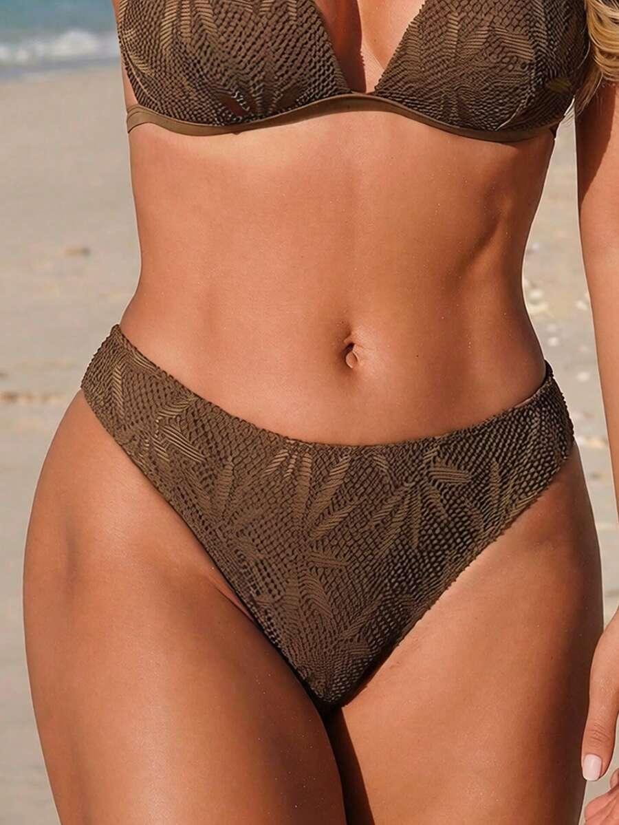 BRĄZOWY DÓŁ OD BIKINI TEKSTURA