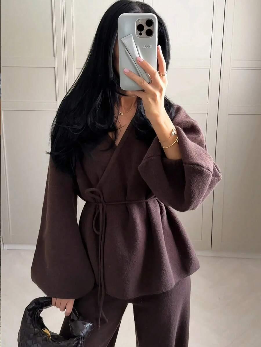 BRĄZOWY SWETER WIĄZANIE