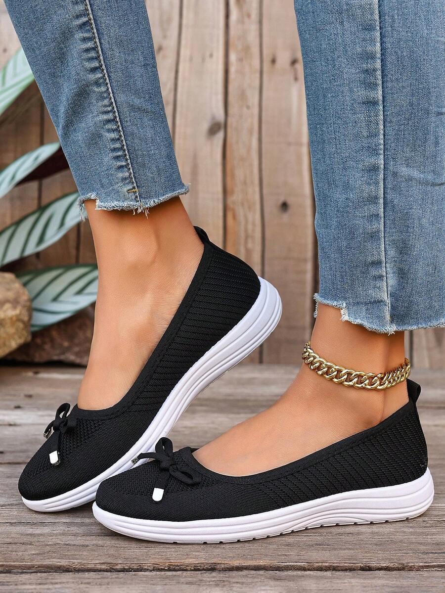 czarne buty sportowe