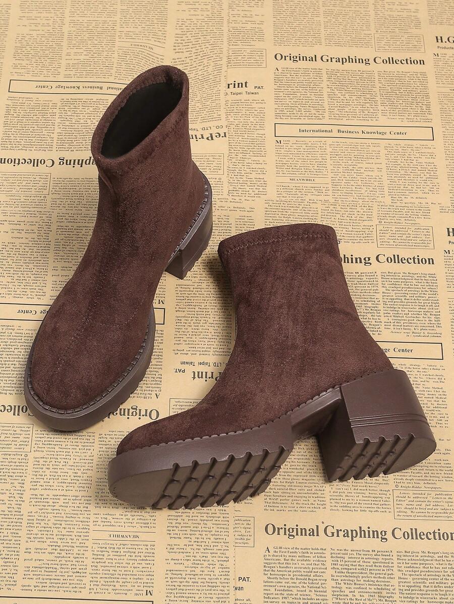 BUTY NA PLATFORMIE