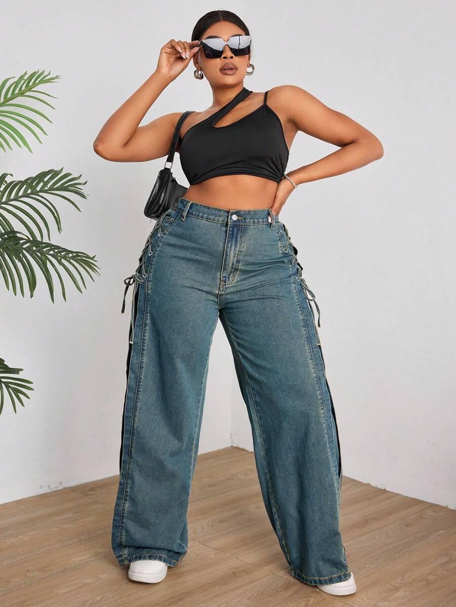 niebieskie spodnie jeans