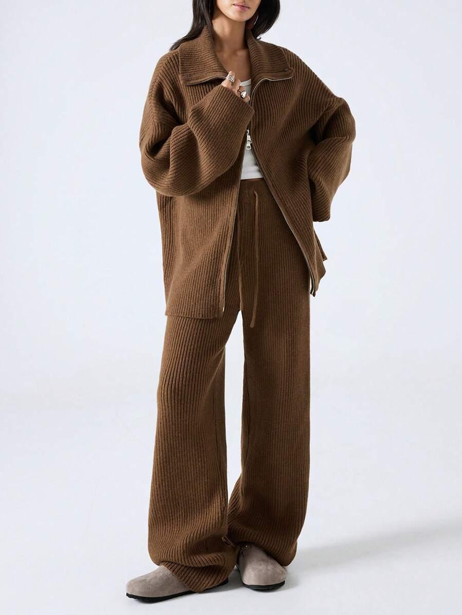 komplet sweter spodnie