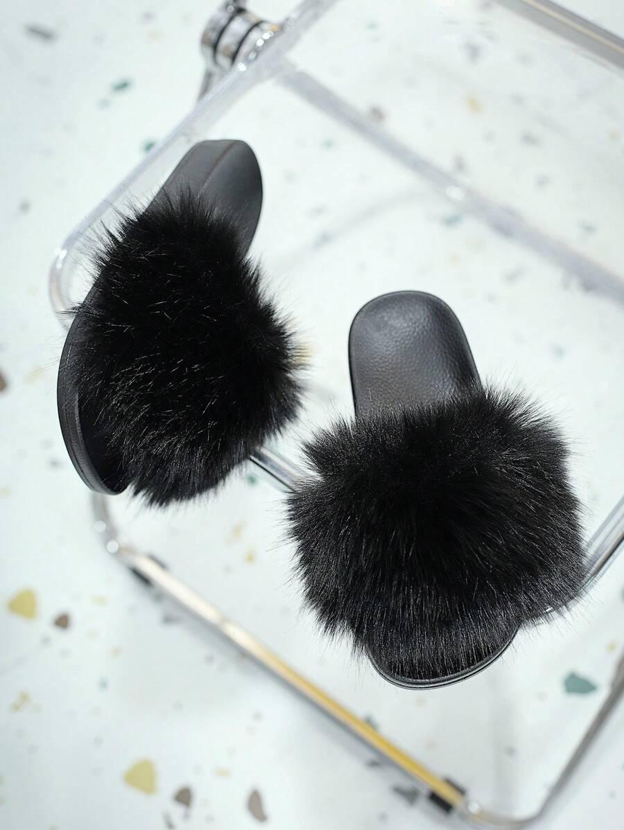 czarne fluffy klapki