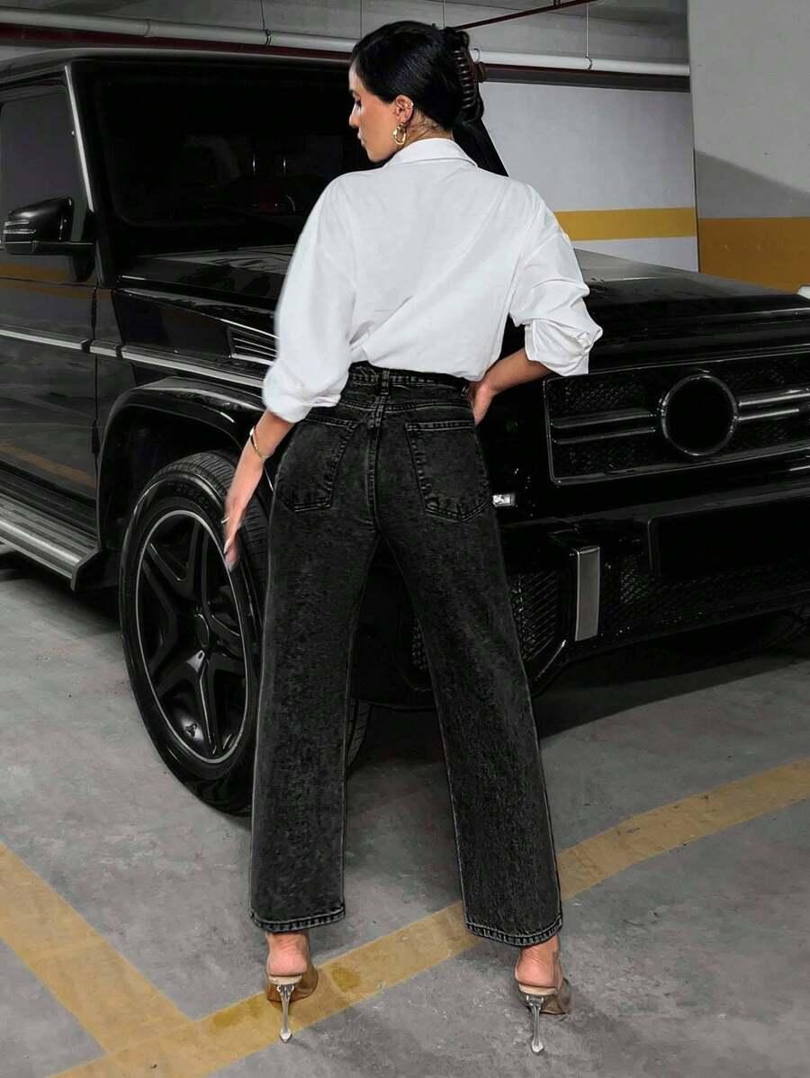 czarne spodnie jeans