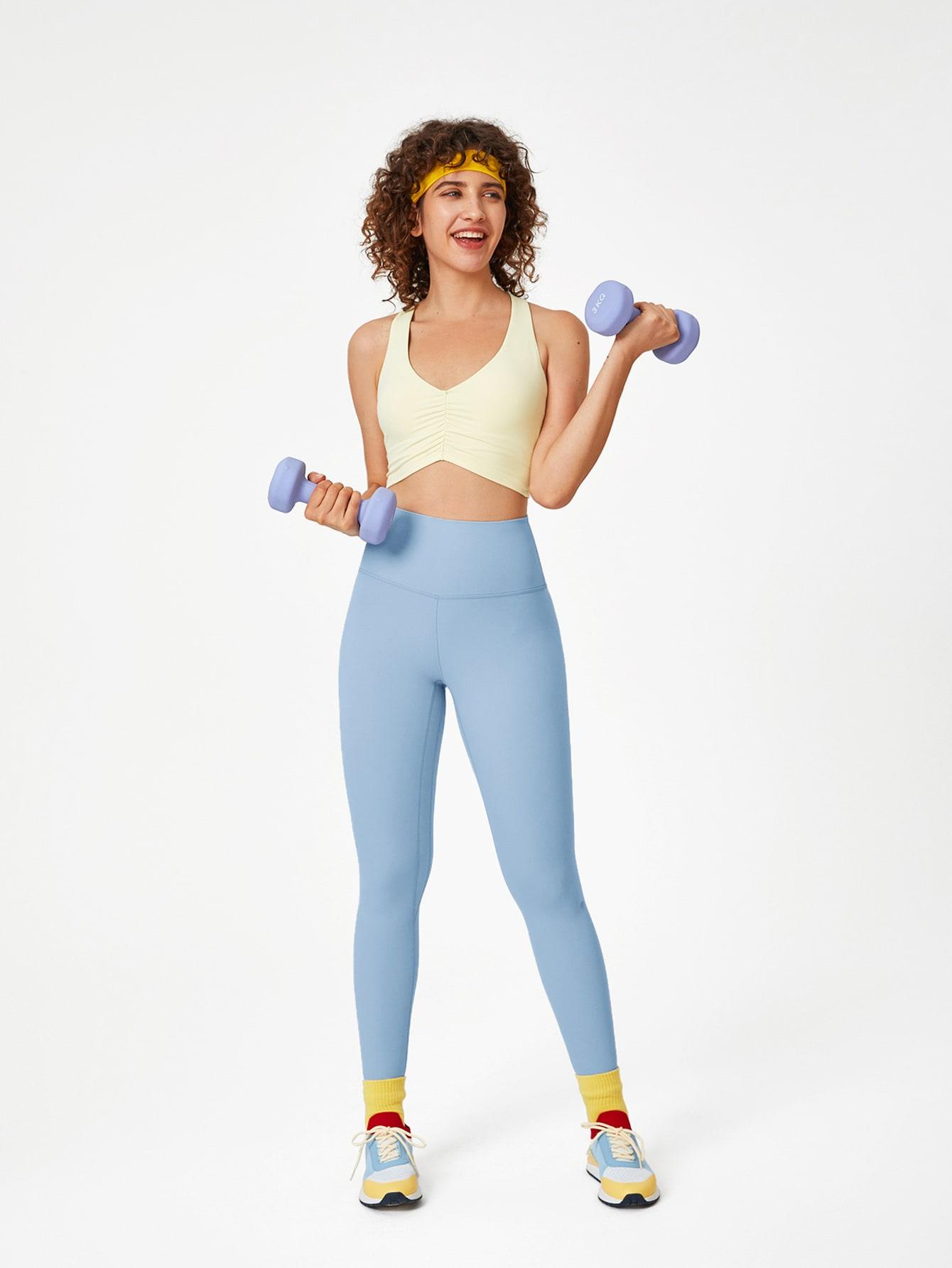niebieskie sportowe legginsy