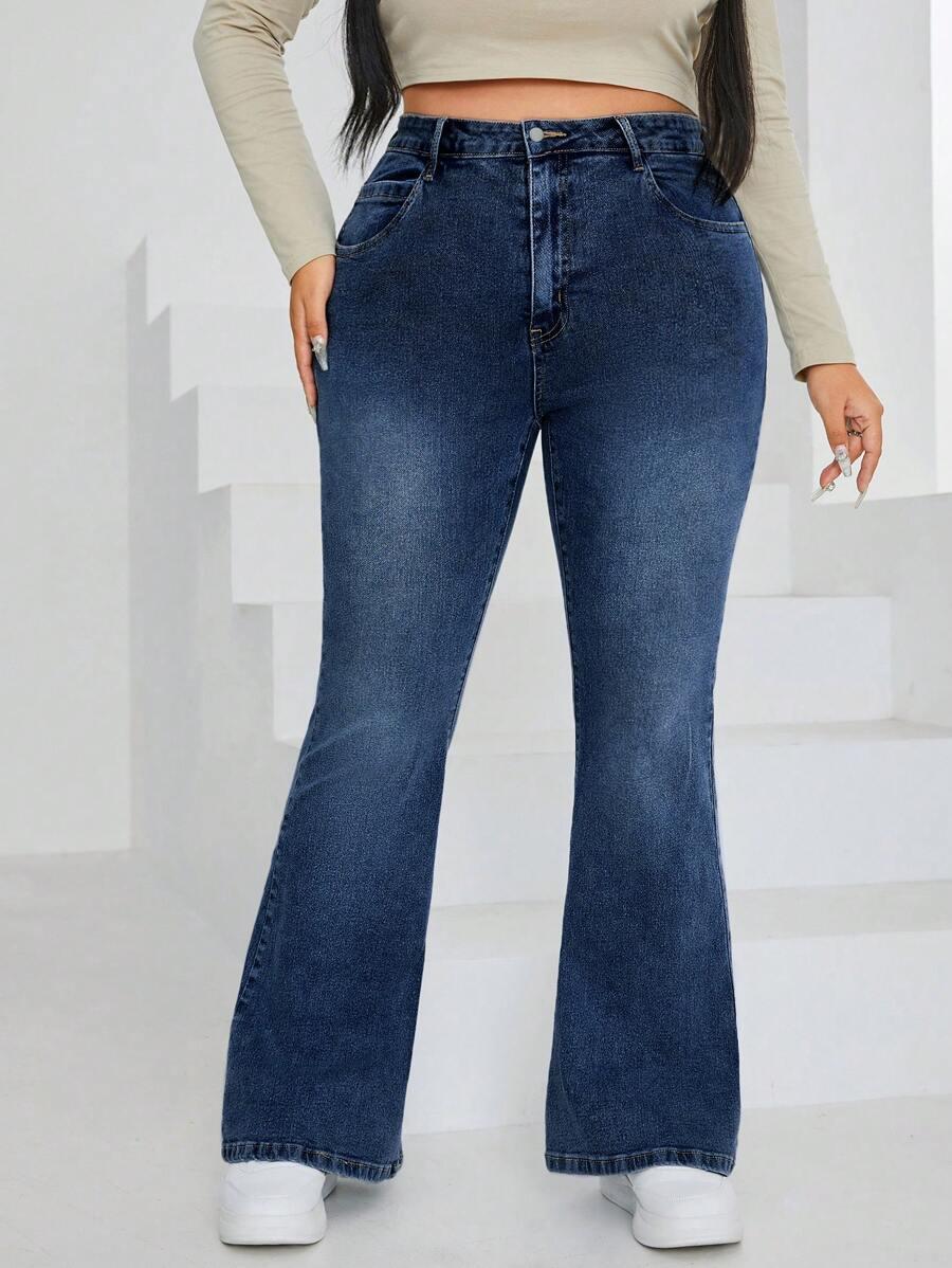 niebieskie jeansy dzwony 