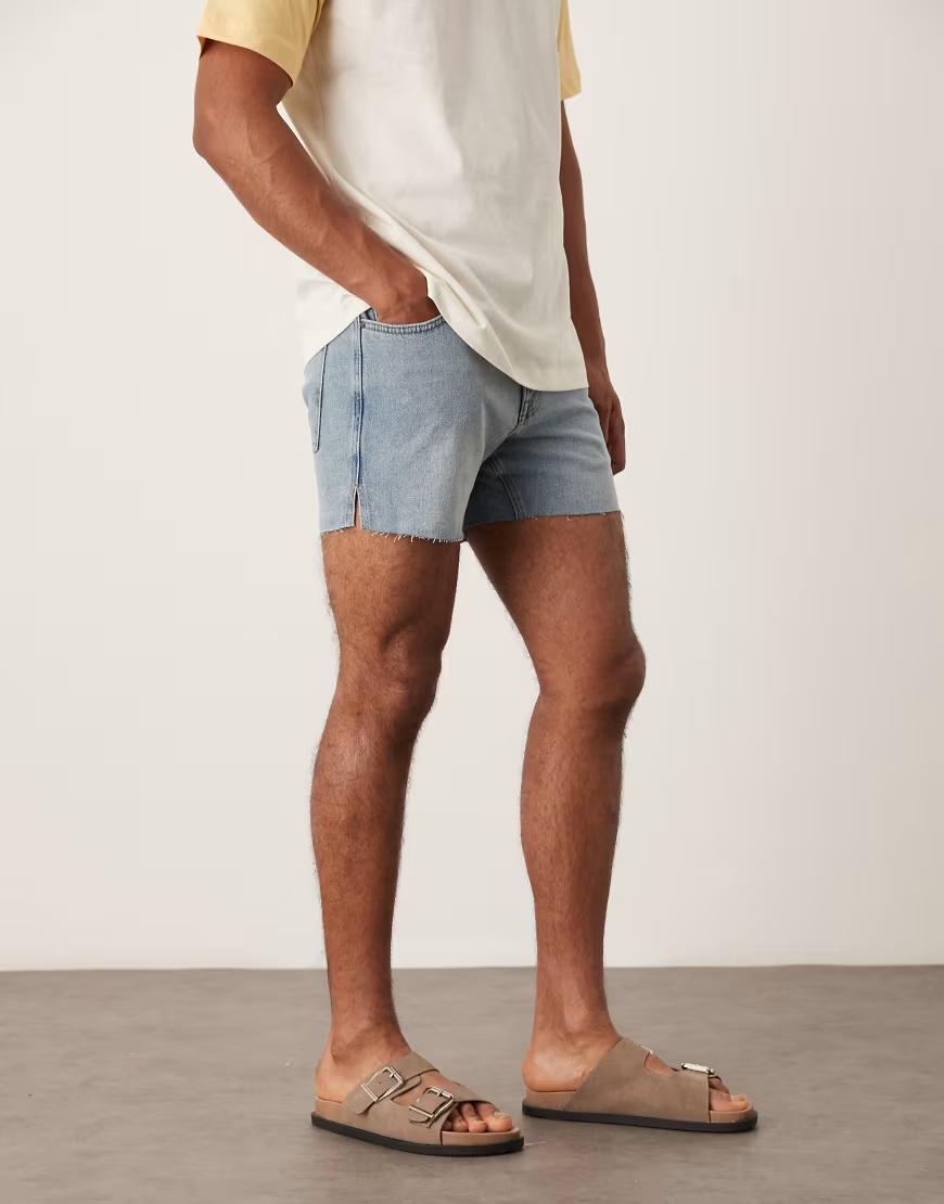 krótkie spodenki jeans