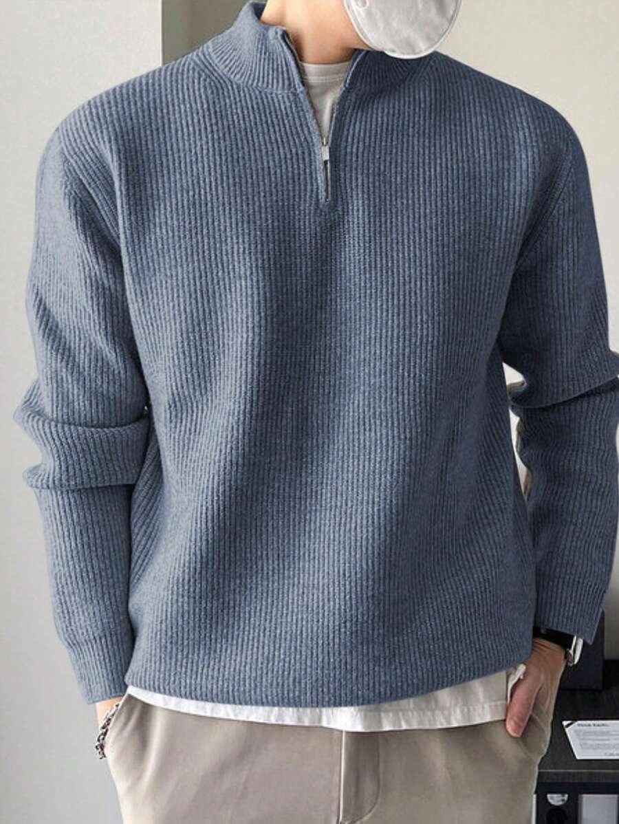 niebieski sweter zamek