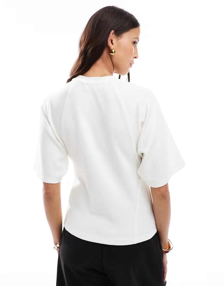 KREMOWY T-SHIRT KRÓTKI RĘKAW 