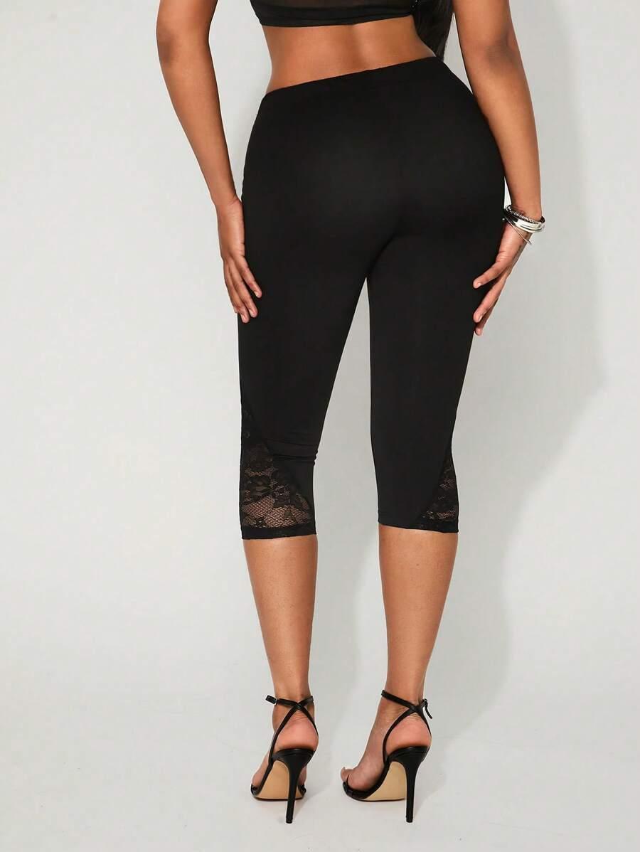 czarne legginsy koronka