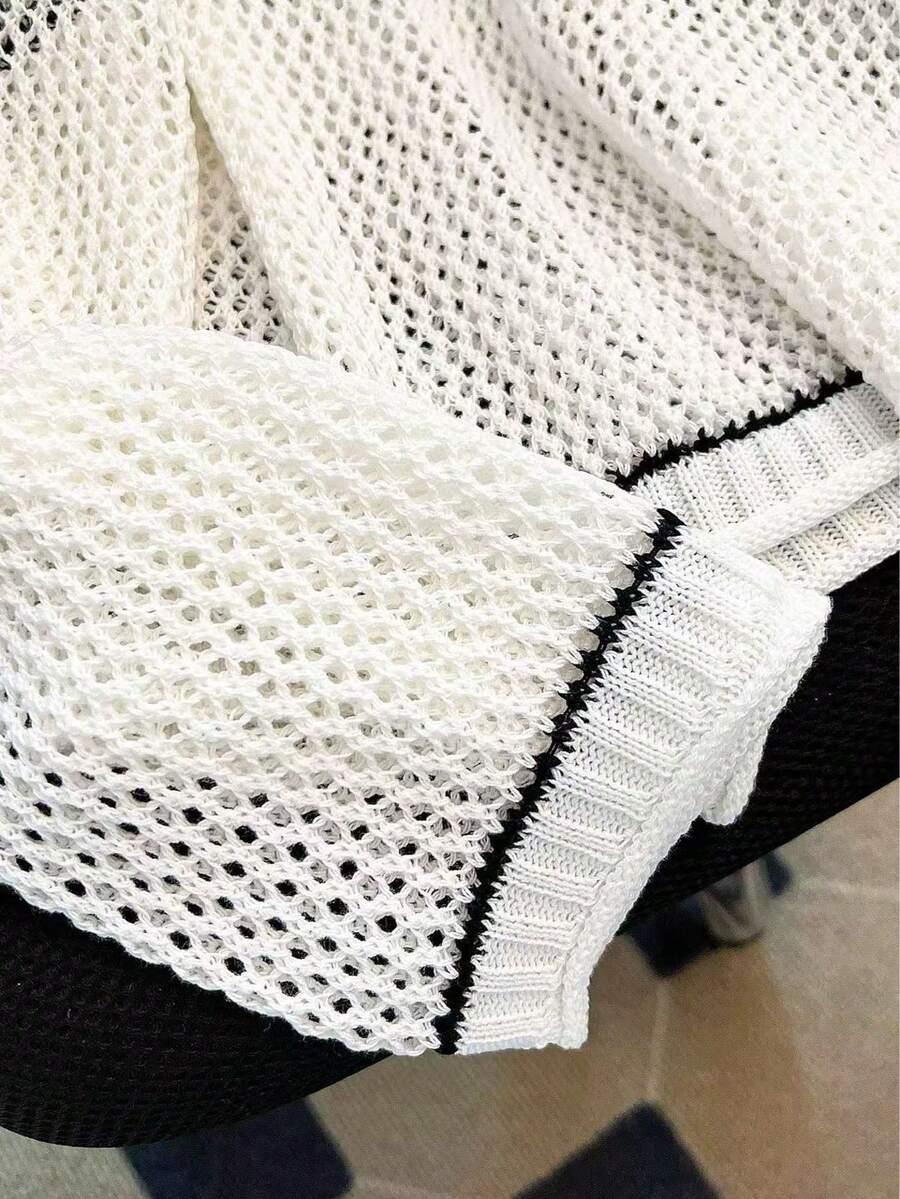 biały sweter nadruk 