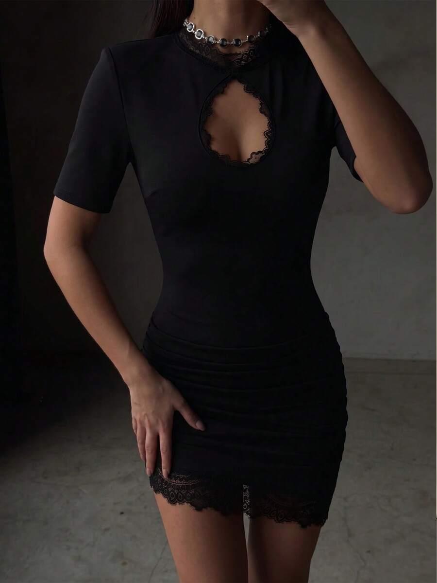 czarna mini sukienka