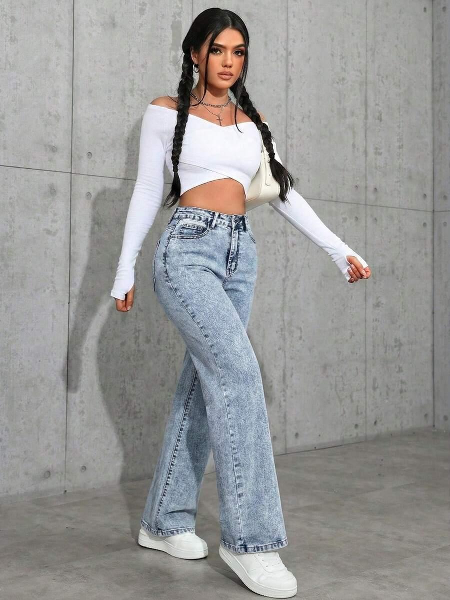 niebieskie spodnie jeans 