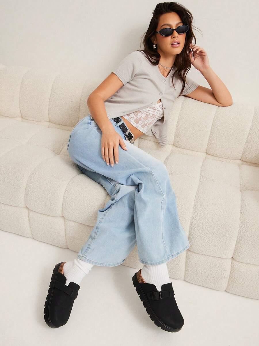 DAMSKIE BUTY Z KLAMRĄ