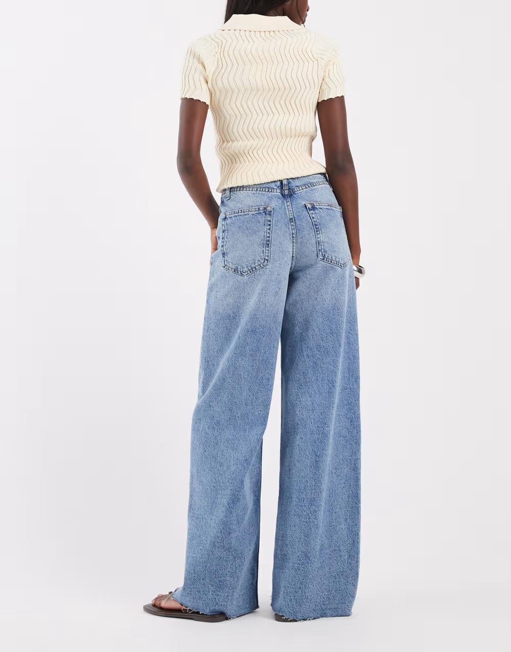 SPODNIE JEANS PROSTA NOGAWKA KIESZENIE ZAMEK