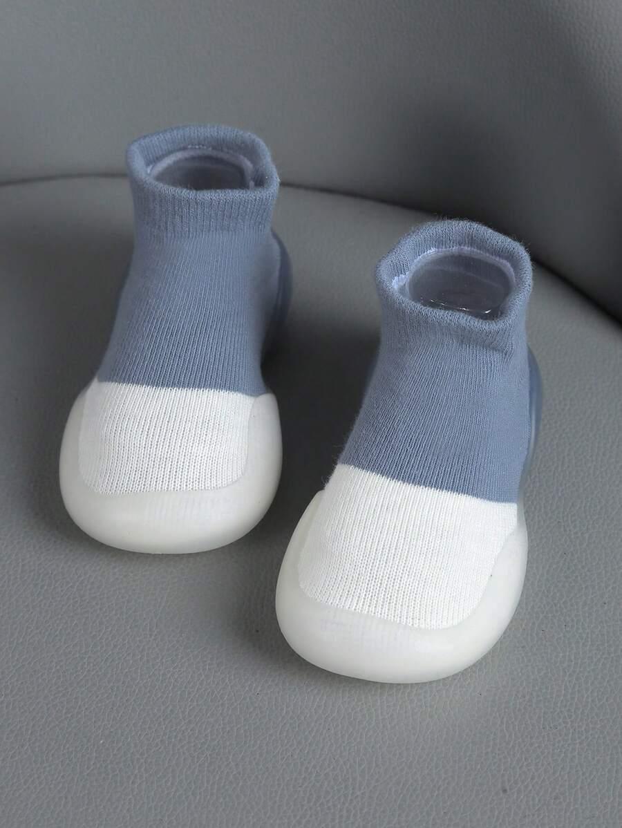 wsuwane buty niemowlęce