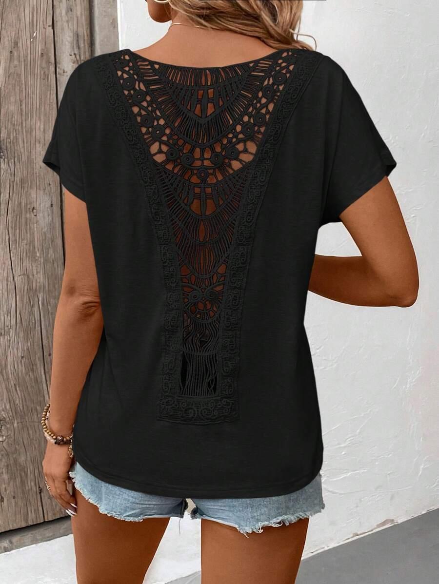 CZARNY T-SHIRT OKRĄGŁY DEKOLT 
