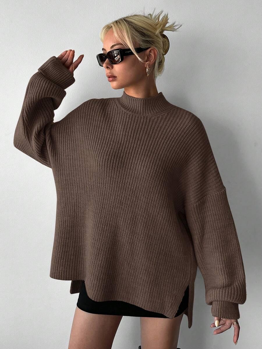 brązowy sweter stójka
