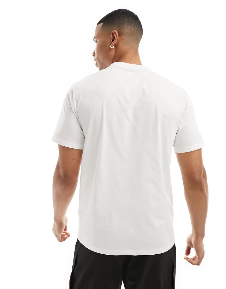 klasyczny gładki biały t-shirt z okrągłym dekoltem basic