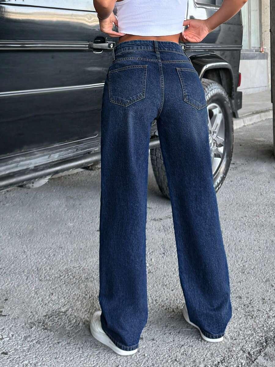 niebieskie proste spodnie jeans