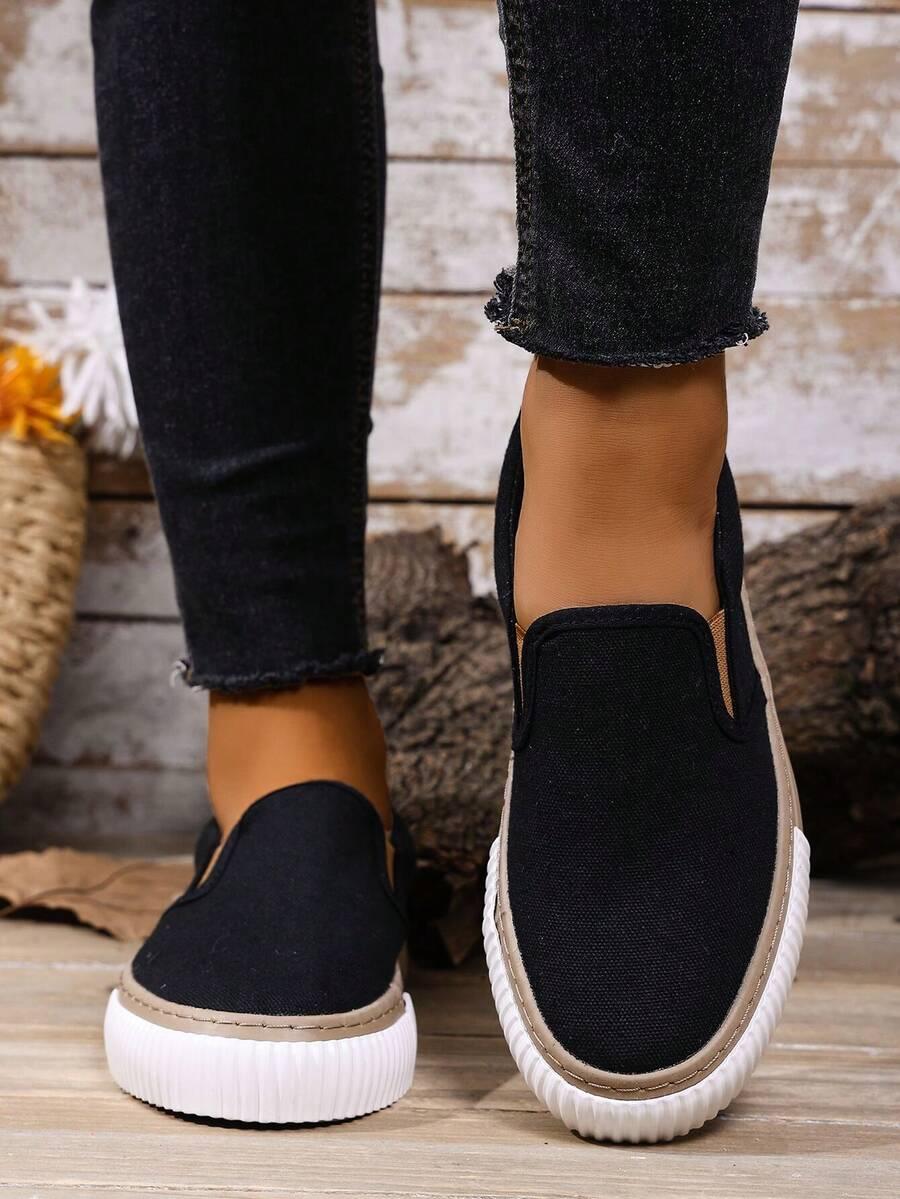 CZARNE MOKASYNY CASUAL