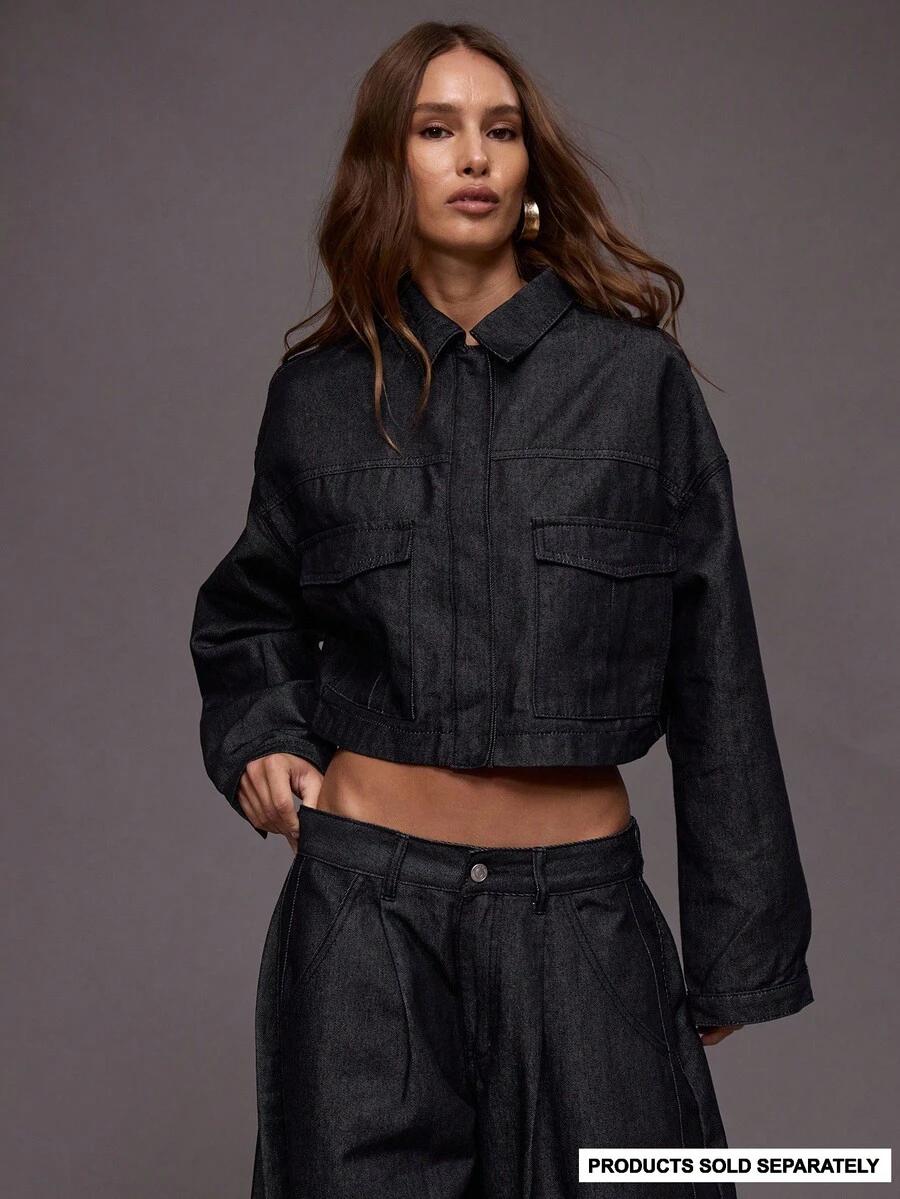 granatowa kurtka jeans