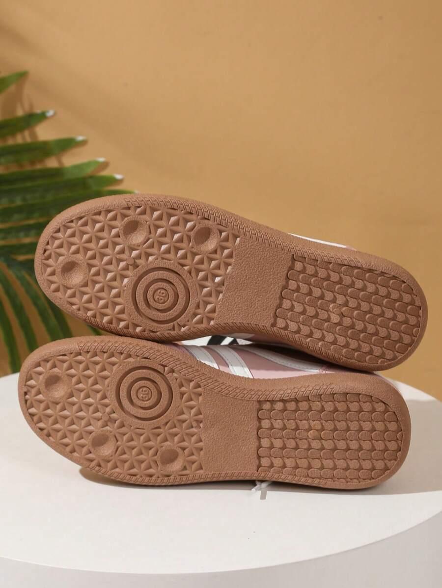 RÓŻOWE BUTY SPORTOWE