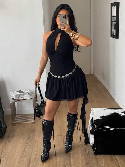 CZARNA MINI SUKIENKA