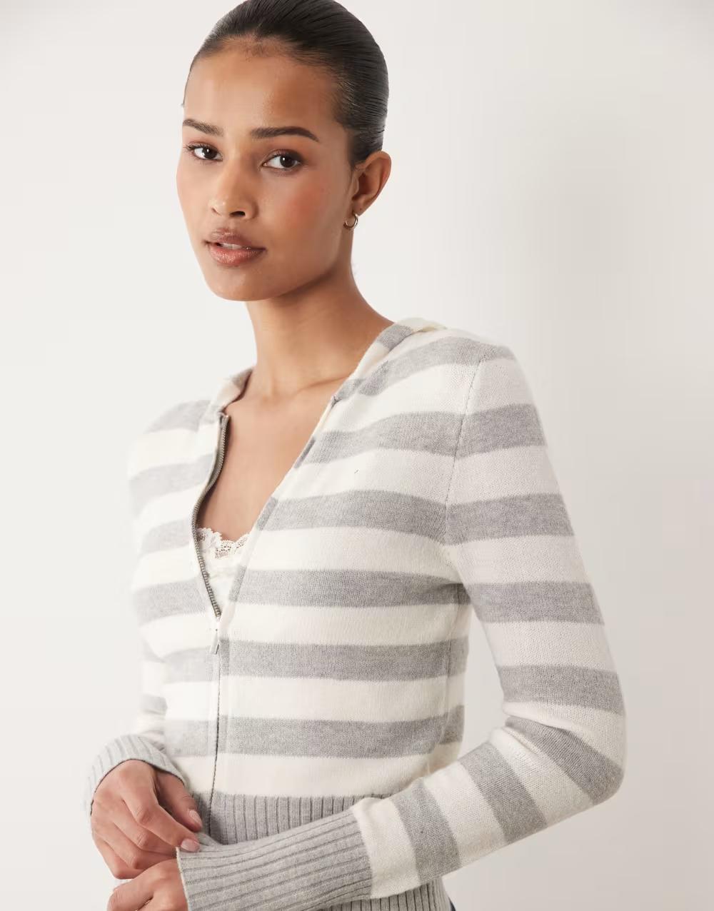 bluza wzór paski