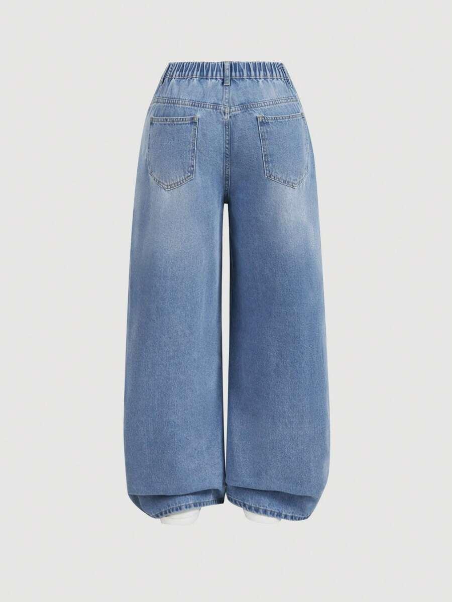 niebieskie spodnie jeans 