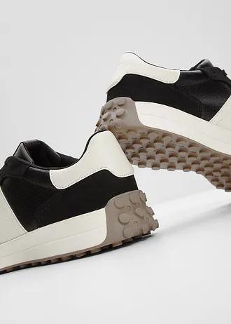 SNEAKERSY na grubej podeszwie