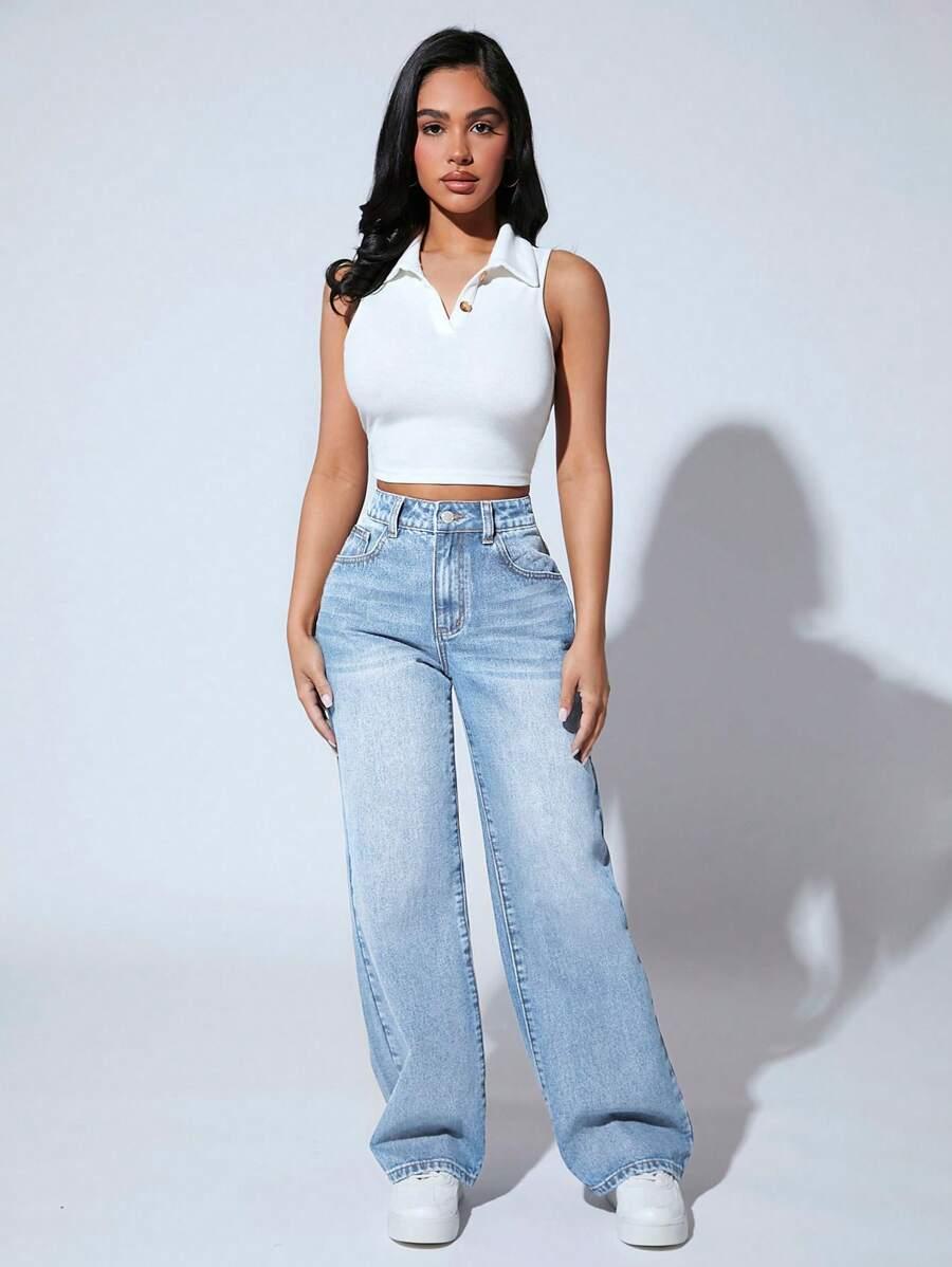 niebieskie spodnie jeans
