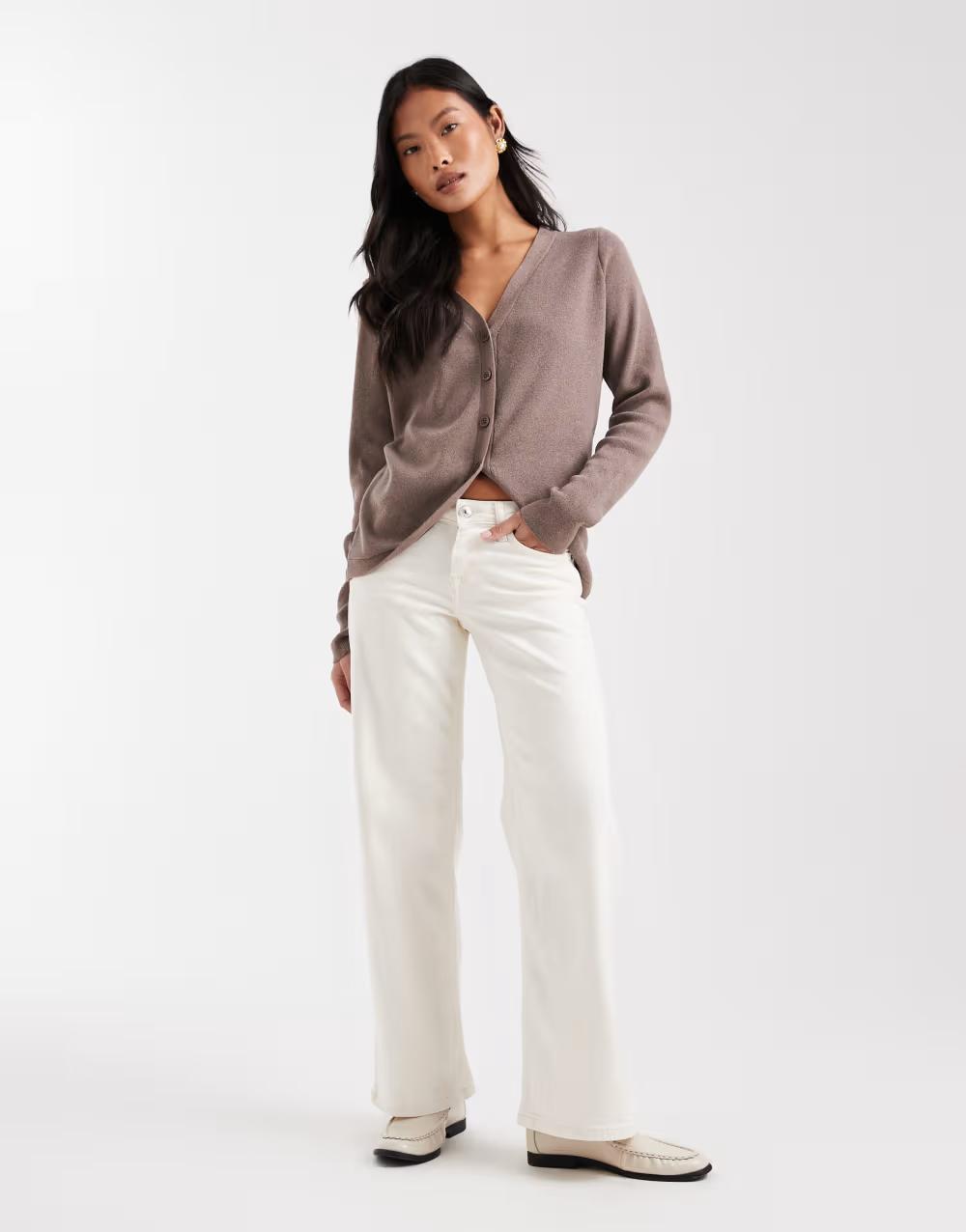 BEŻOWE SPODNIE JEANS