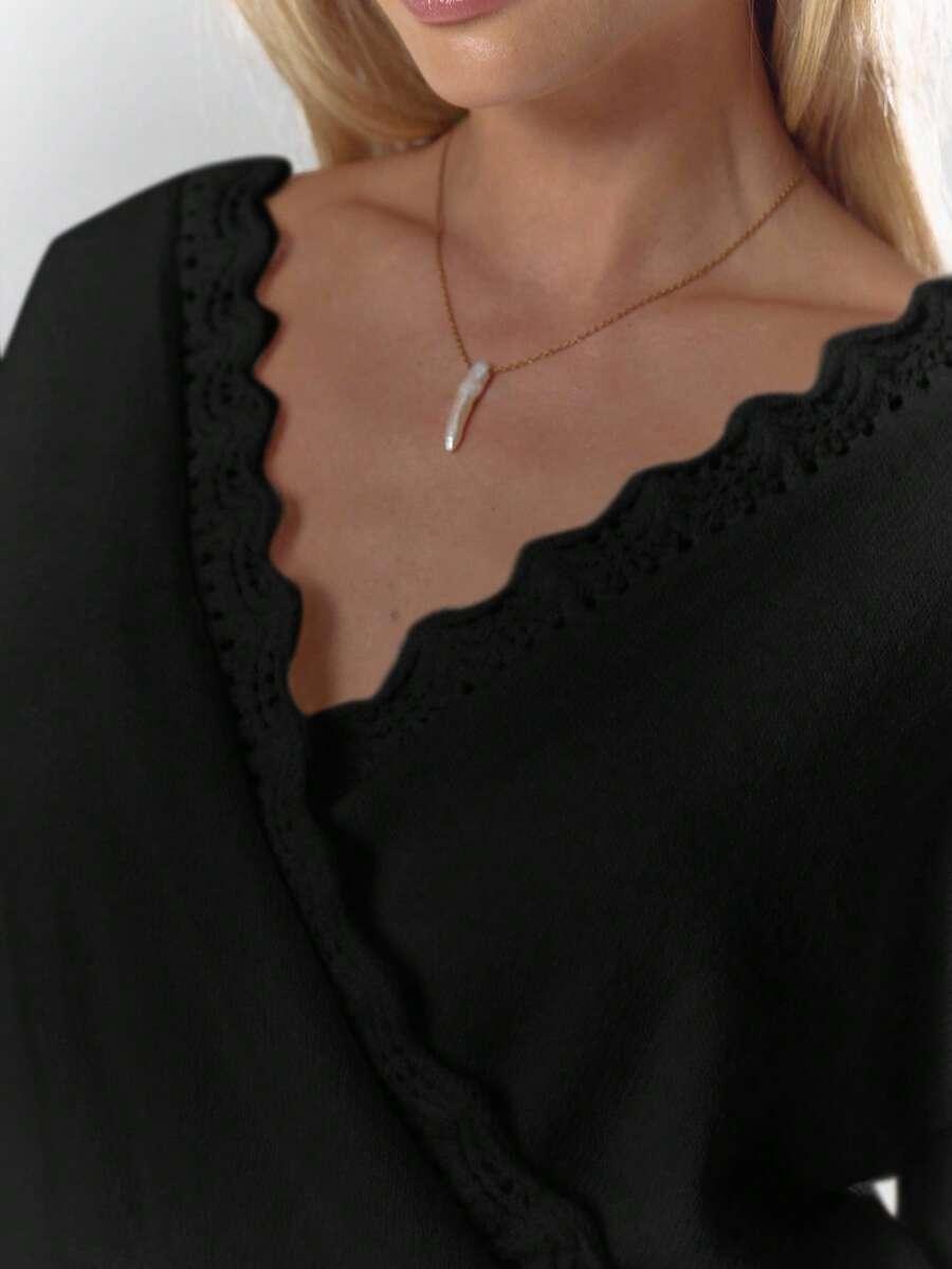 CZARNY SWETER V-NECK