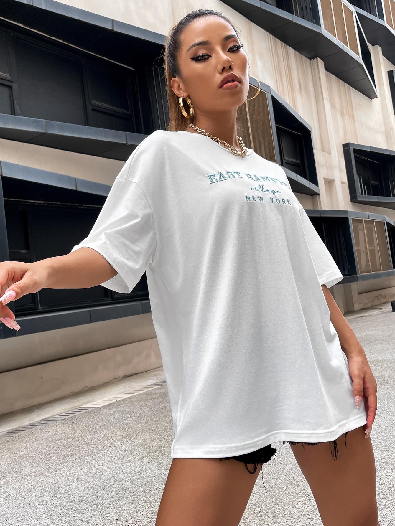 BIAŁY T-SHIRT OVERSIZE HAFT