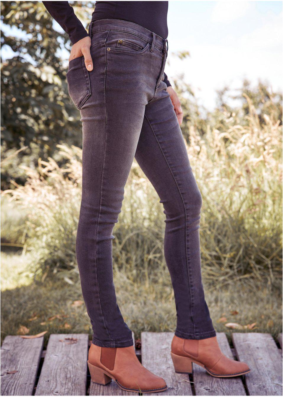 JEANSY PROSTE DAMSKIE 