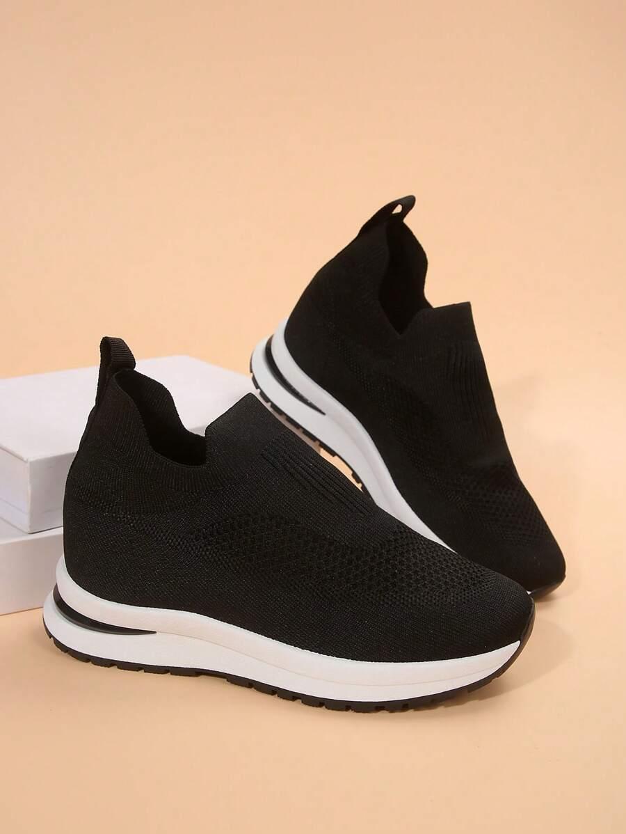 czarne wsuwane buty
