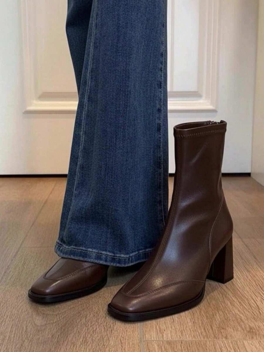 BRĄZOWE BOTKI ZAMEK