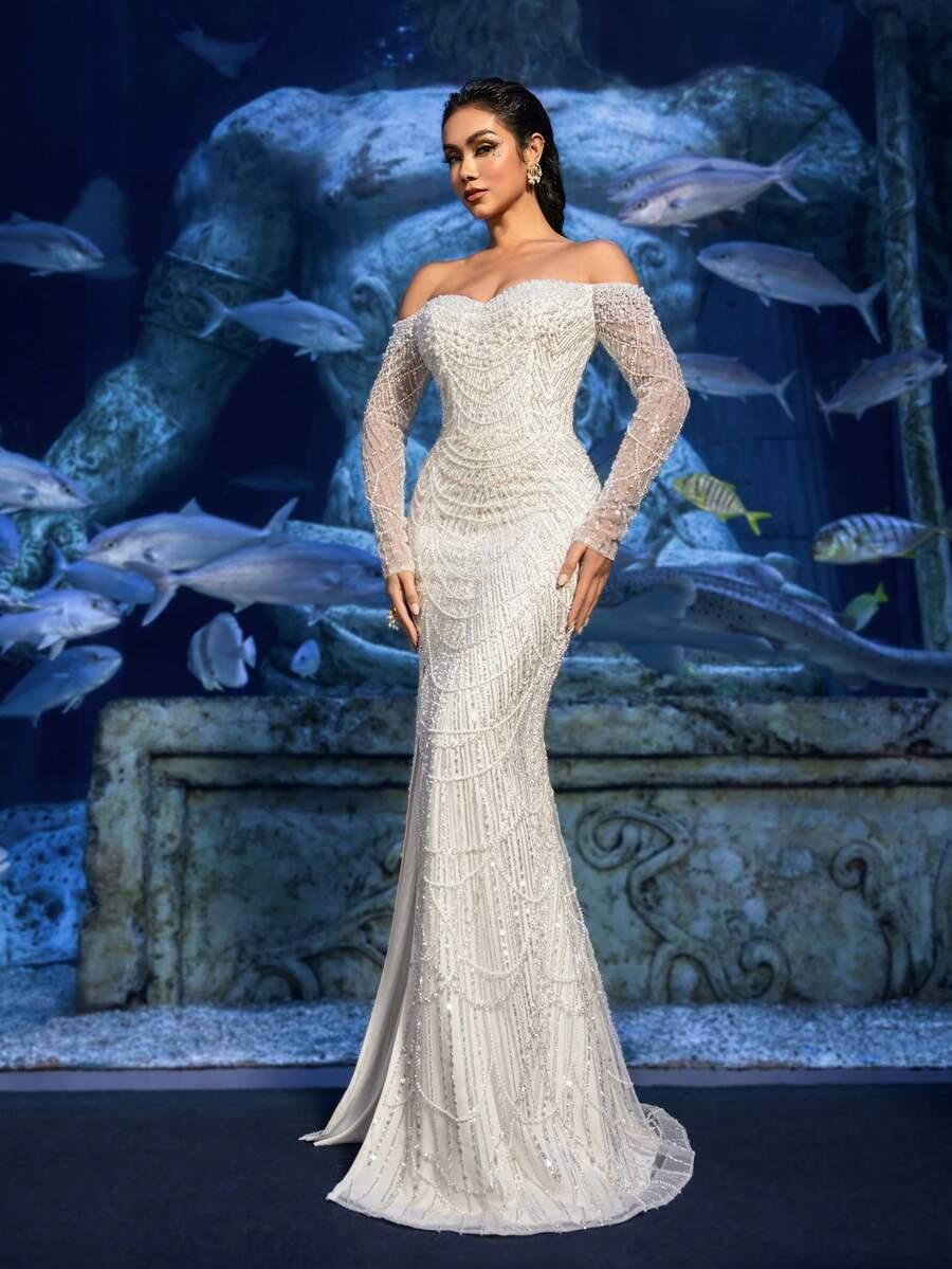 suknia ślubna off-shoulder zdobienia perełki rozcięcie