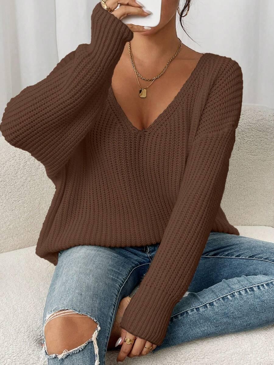 brązowy sweter długi rękaw